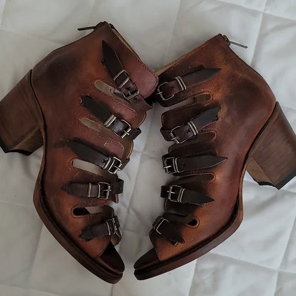 Freebird by Steven Quinn NWOB Size 6 SOLD - Picture 3 of 13